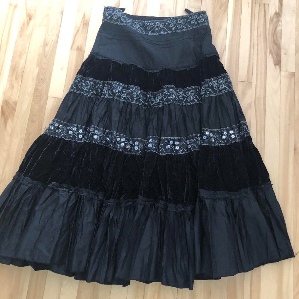 skirt - Picture 3 of 3